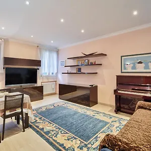 https://family-in-rialto-centro-citta-full-optional.hotelinveneto.com